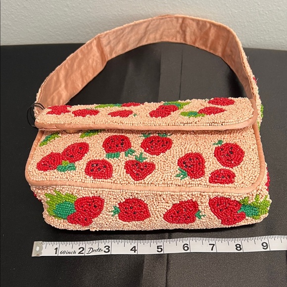 Sincerely Jules | Strawberry 🍓 Beaded Bag - Picture 11 of 13
